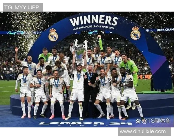 1996至1997年欧冠决赛回顾多特蒙德与拜仁慕尼黑的激烈对决与历史意义 1996至1997年欧冠决赛回顾多特蒙德与拜仁慕尼黑的激烈对决与历史意义