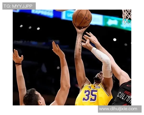 湖人对阵热火比赛中各球员得分表现分析与总结 湖人对阵热火比赛中各球员得分表现分析与总结